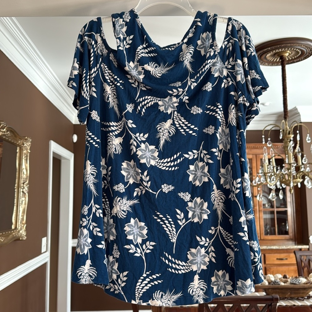 Westport cold shoulder top in very good condition - Picture 2 of 4